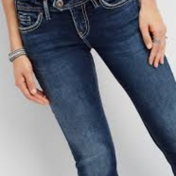 Silver Tuesday flap low rise jeans size 27/33